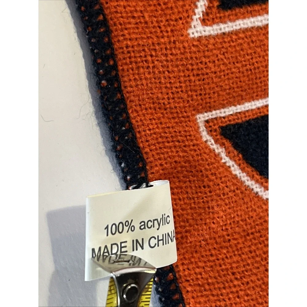 Chicago Bears Chase Bank Reversible Scarf Knit Winter Neck NEW - 2010